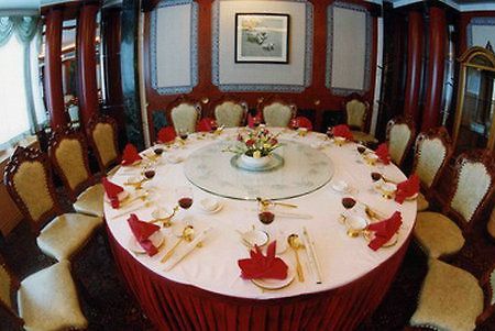 Stone Forest International Hotel Qujing Εστιατόριο φωτογραφία